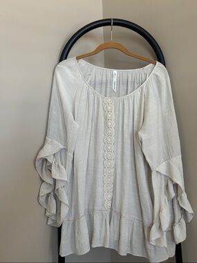 NY Collection Cream  Ruffle-Sleeve Peasant Tunic